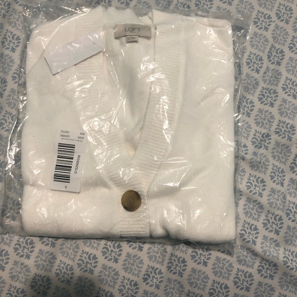 New with tag Loft sleeveless cardigan - Picture 2 of 4